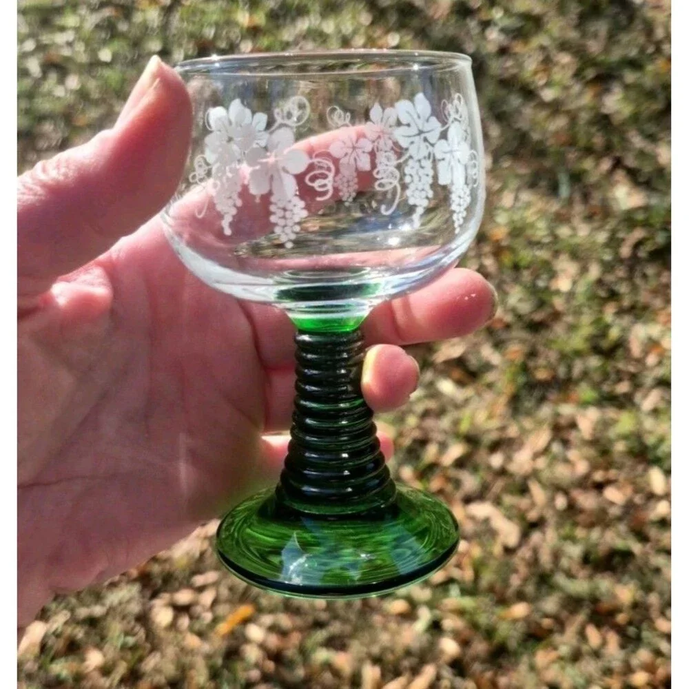 Vtg France Luminarc Wine Glasses Green Beehive Stem Grapevine 4 Available
